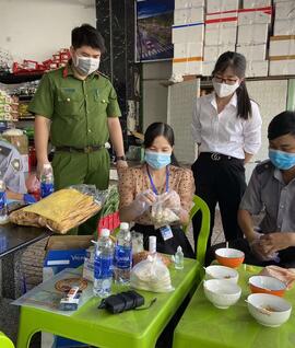 <a href="/tin-tuc" title="Tin tức" rel="dofollow">Tin tức</a>