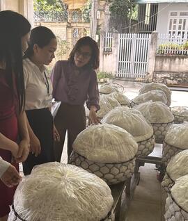 <a href="/tin-tuc" title="Tin tức" rel="dofollow">Tin tức</a>