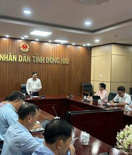 <a href="/tin-tuc" title="Tin tức" rel="dofollow">Tin tức</a>